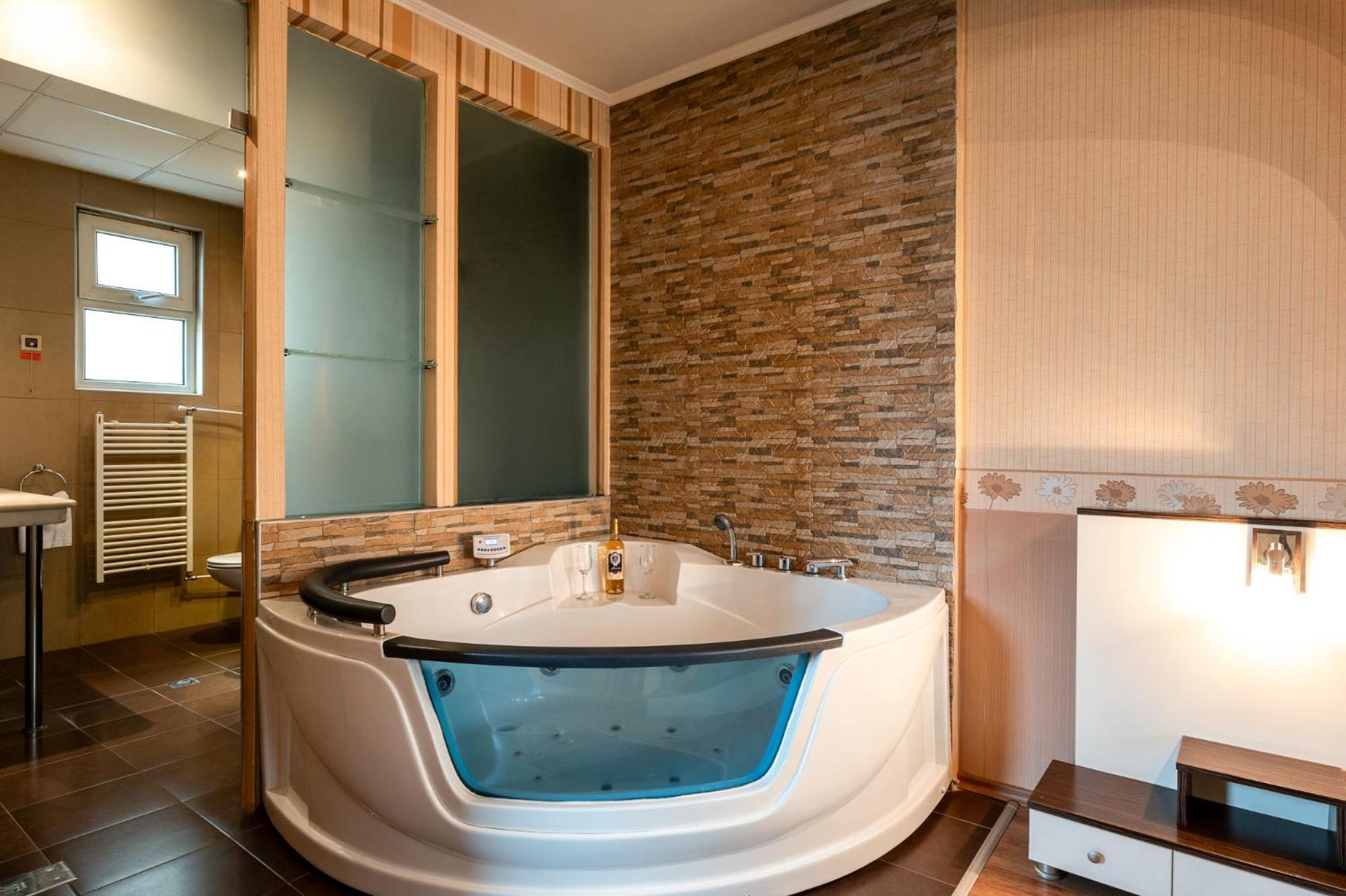 Spa Hotel Holiday Velingrad Bagian luar foto