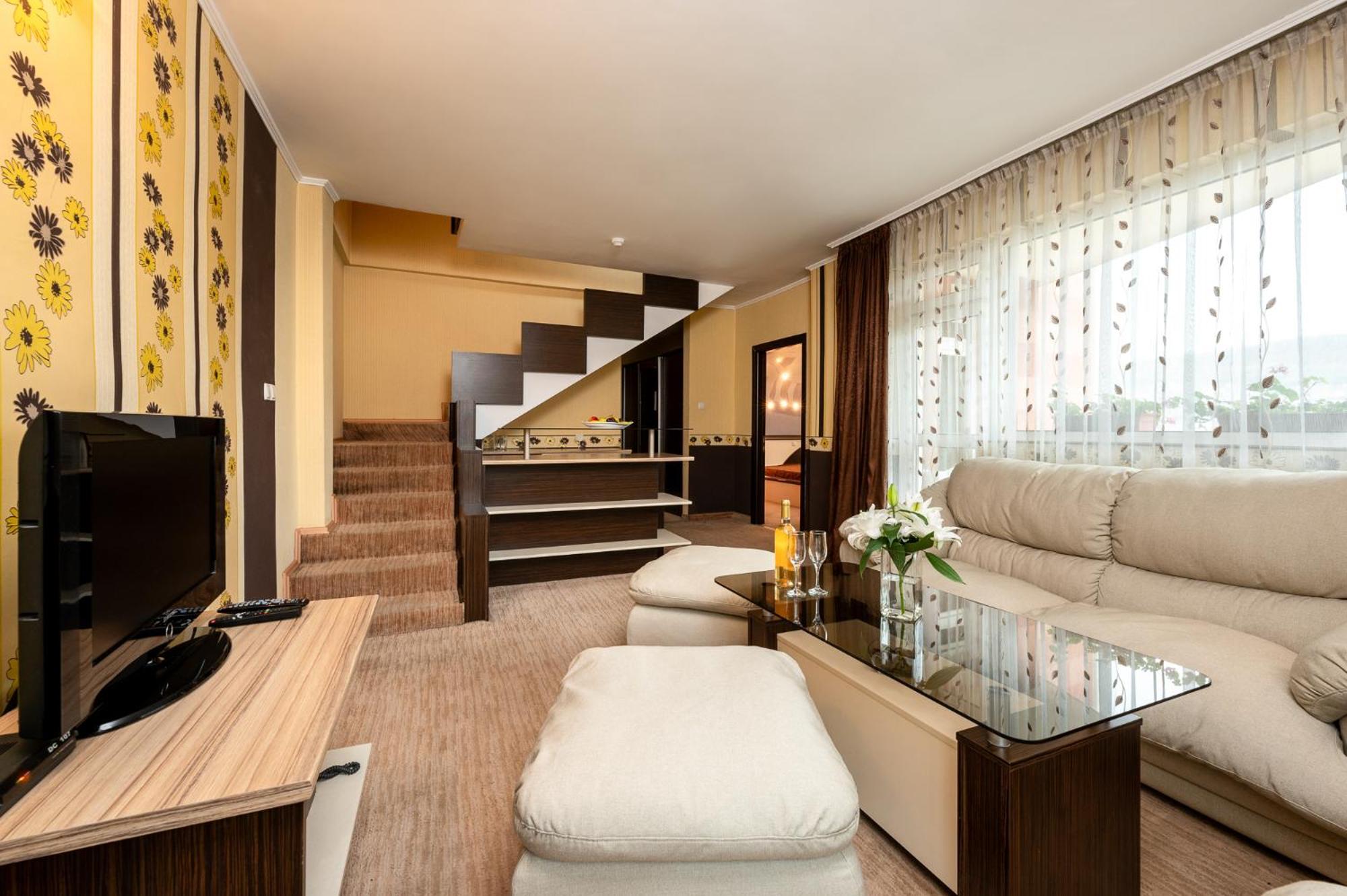Spa Hotel Holiday Velingrad Bagian luar foto