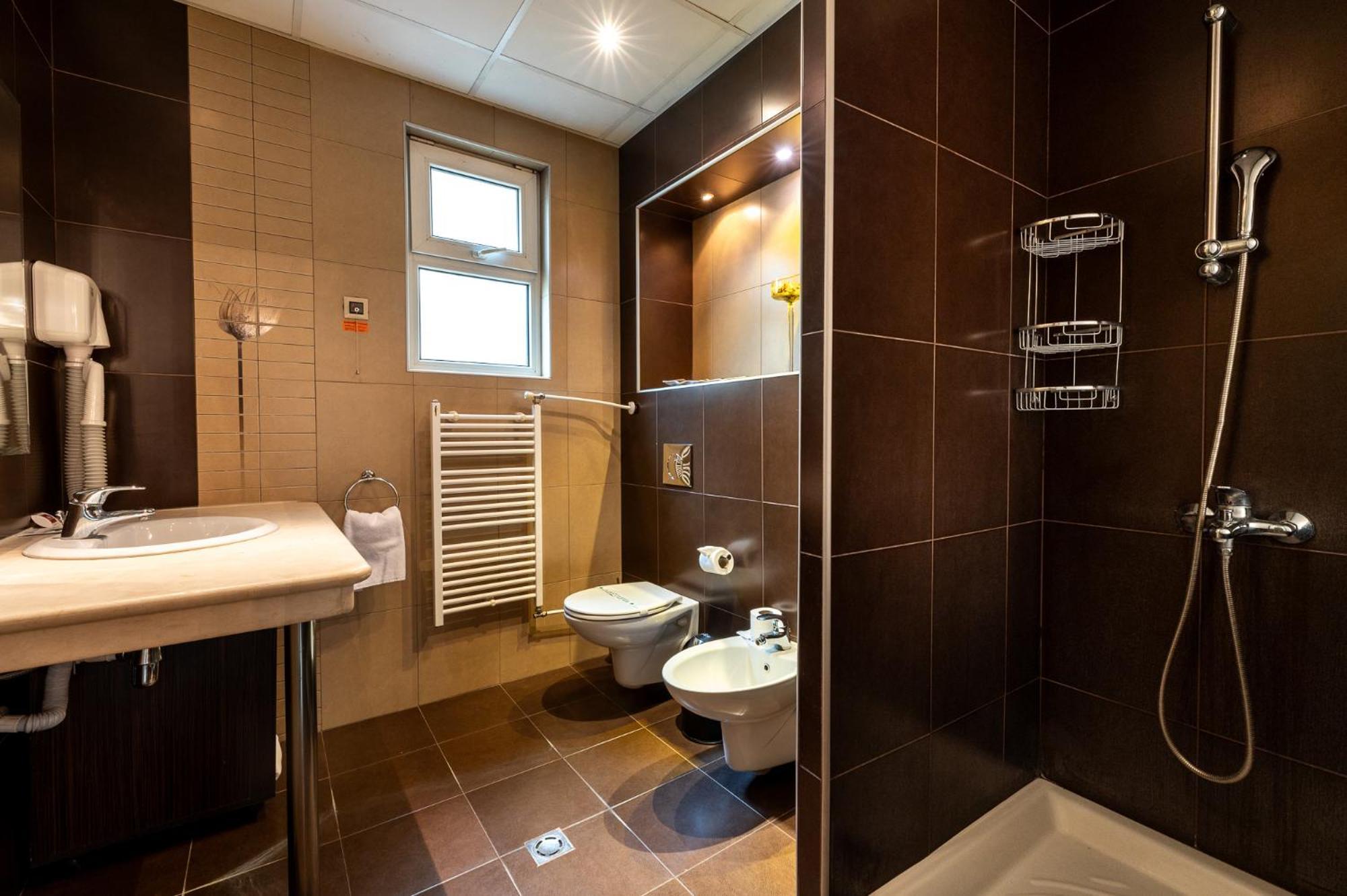 Spa Hotel Holiday Velingrad Bagian luar foto