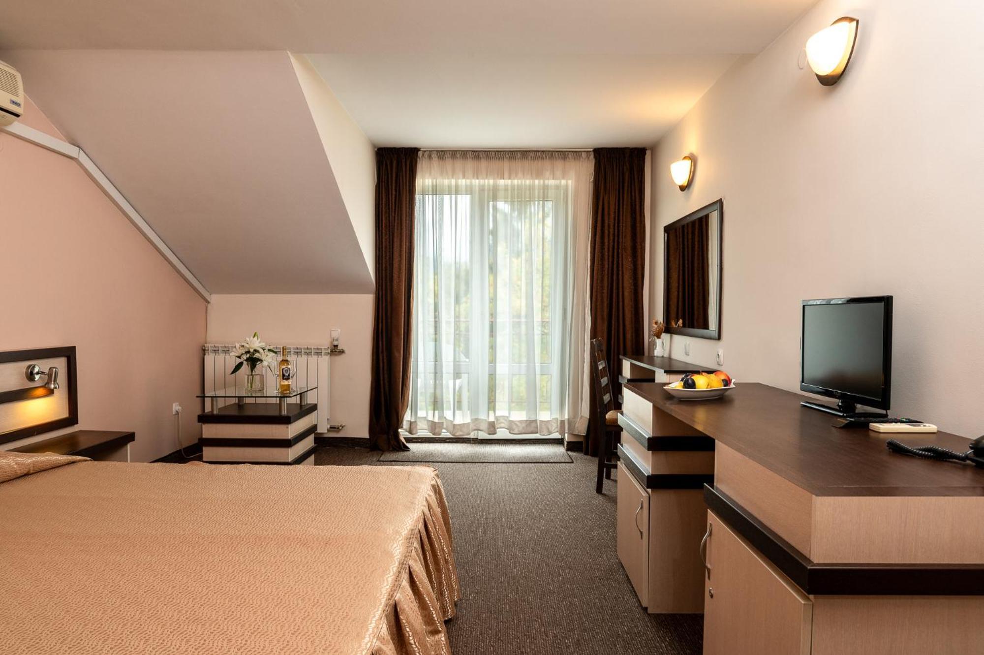 Spa Hotel Holiday Velingrad Bagian luar foto