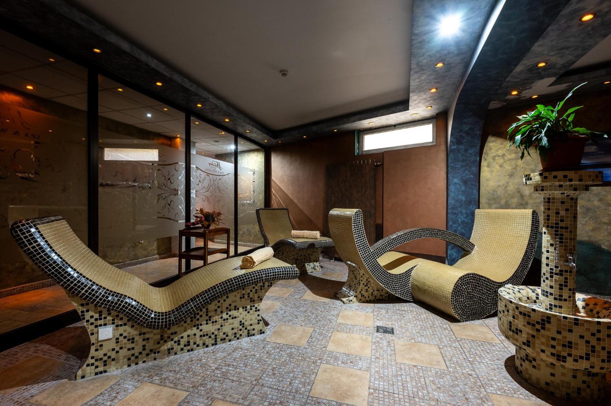Spa Hotel Holiday Velingrad Bagian luar foto