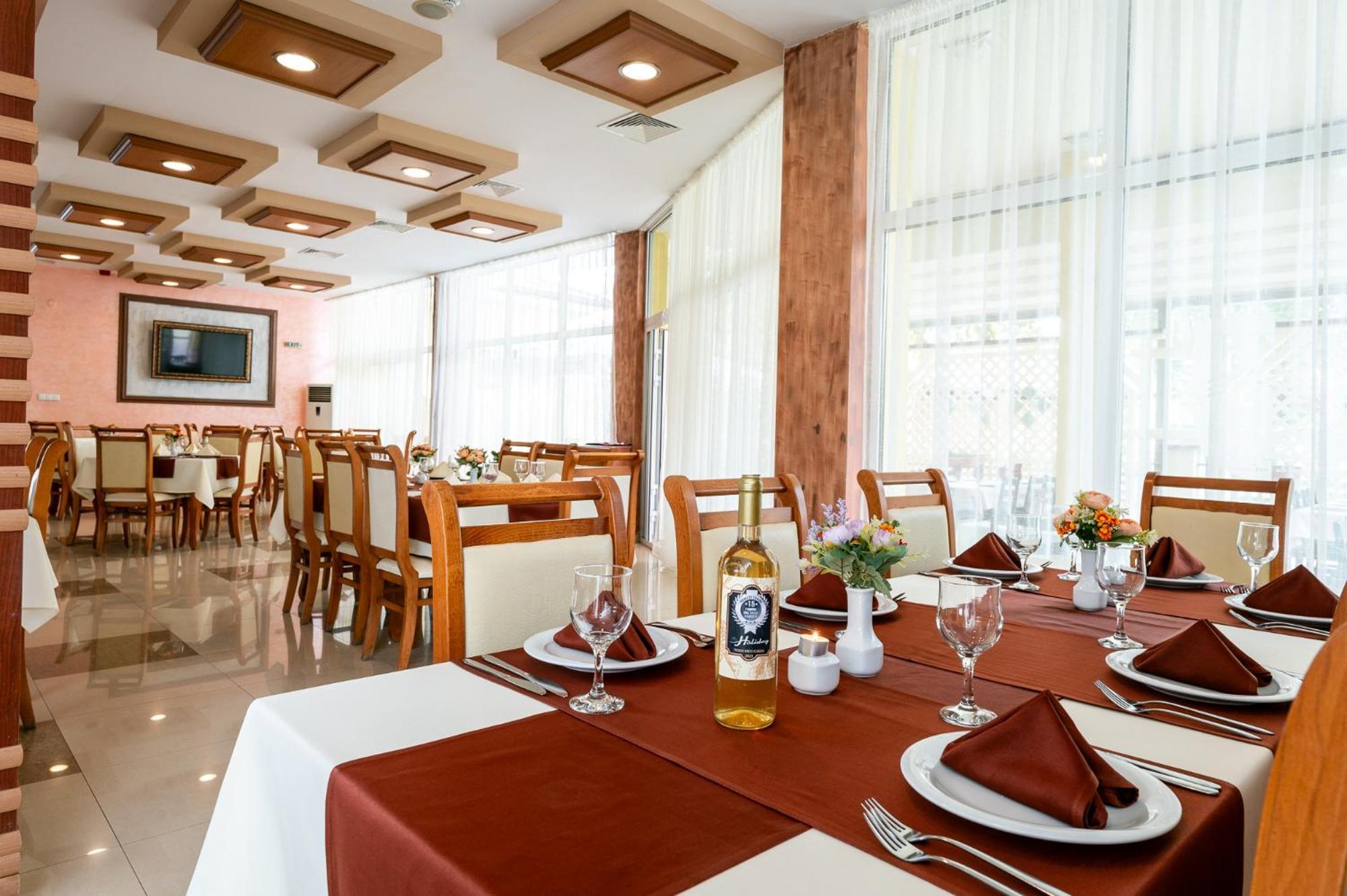 Spa Hotel Holiday Velingrad Bagian luar foto